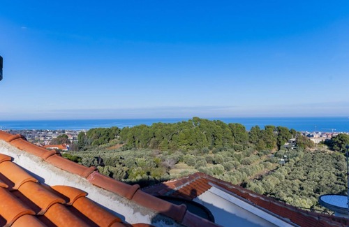 Pescara Apartment | Bright villa of about 190 sqm located on two floors (stairs to access), can comfortably accommodate 4 people.The accommodation is located in San Silvestro, a very quiet residential district a few steps from the sea, equipped with all the main services: b