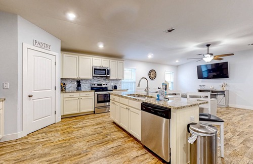 Navarre House | Brightly updated home near the sound with large patio, chef's kitchen, & W/D