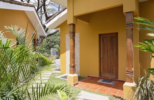 Playa Colorado House | Bring your whole family/big group of friends with these two houses in one!