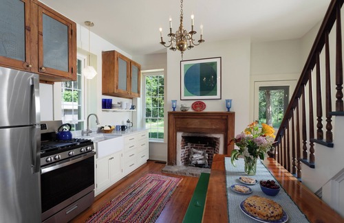 Arena House | Brisbane House: Restored Historic Stone House in the Country