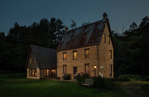 Arena House | Brisbane House: Restored Historic Stone House in the Country