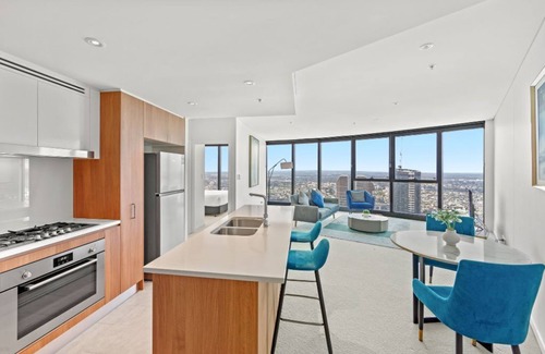 Brisbane Central Business District Apartment | Brisbane Skytower by CLLIX