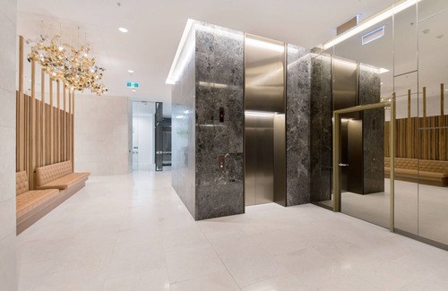 Brisbane Central Business District Apartment | Brisbane Skytower by CLLIX