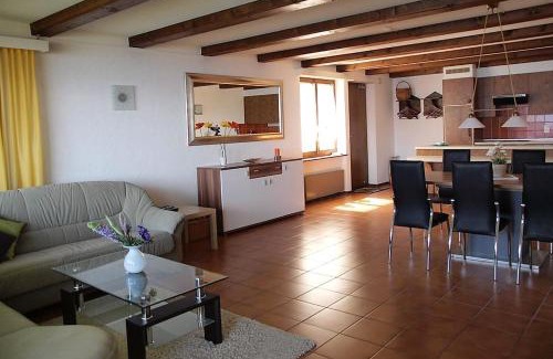Brissago Apartment | Brissago: Casa Collinetta H