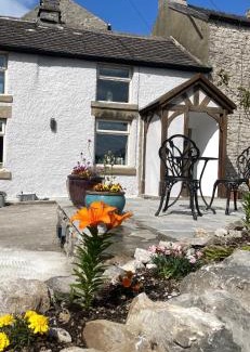 Tideswell House | Brock cottage Tideswell newly modernised in heart of Peak District National Park