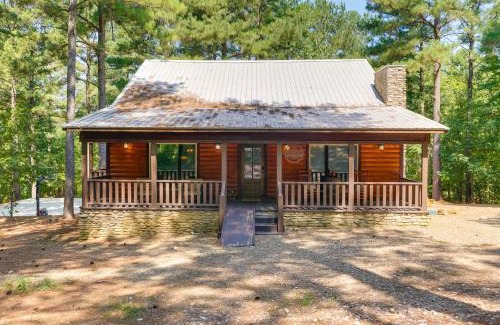 Broken Bow House | Broken Bow Escape with Hot Tub and Basketball Court!