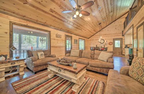 Broken Bow House | Broken Bow Escape with Hot Tub and Basketball Court!