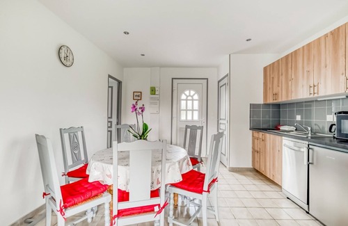Tracy-sur-Mer House | Bronte’s Coastal Retreat