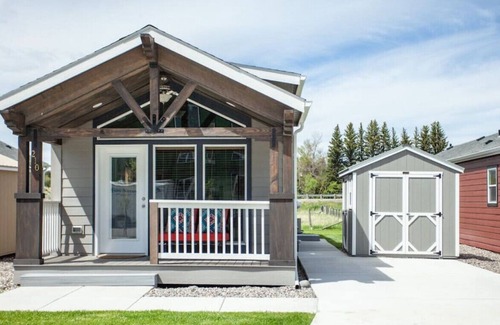 Livingston House | Brookie Cottage · Fully stocked and prime location for Yellowstone