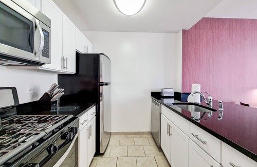 Downtown Brooklyn Apartment | Brooklyn Heights One Bedroom with Amenitites