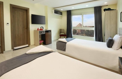 Kafrat al Jabal Hotel | Brother Sphinx Inn