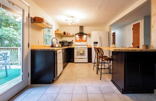 Unionville Cabin | Brown County Lake Cabin near Bloomington IU