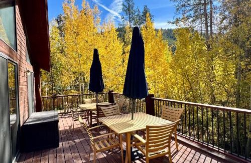 Keystone House | Bryant Home 1826 by SummitCove Lodging