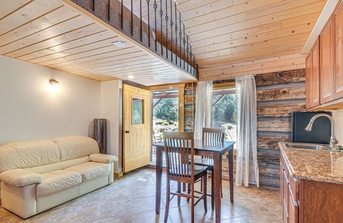 Southwestern Utah - Bryce Canyon Cabin | Bryce Canyon Basecamp: Historic Homesteader Cabin