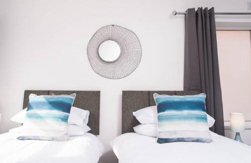 Newport Apartment | Brynglas Newport flat sleeps 8 - Mycityhaven