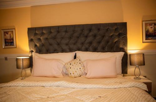 Accra Hotel | Brynx Haven - Adenta, Accra