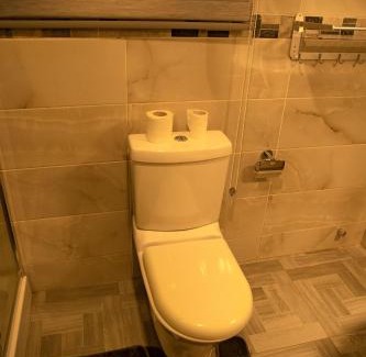 Accra Hotel | Brynx Haven - Adenta, Accra