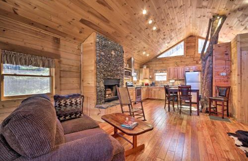 Bryson City Apartment | Bryson City Cabin with Wraparound Deck and Hot Tub