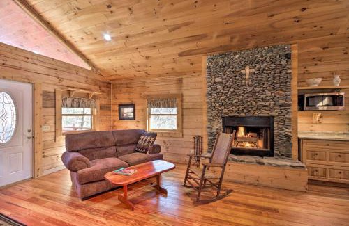 Bryson City Apartment | Bryson City Cabin with Wraparound Deck and Hot Tub