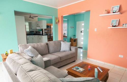 Washington Villa | Bubali Breeze 4 BD Private Pool Eagle/Palm Beaches