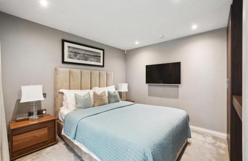 Westminster Apartment | Buckingham Palace Residences by Aeria Apartments