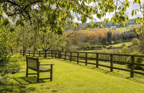 Broadway House | Buckland Wood Barn
