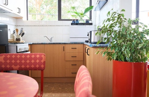 Collingwood North Apartment | Budd Place – Sunny Pad in Heart of Collingwood