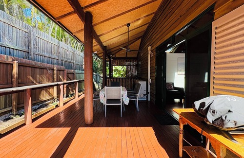 Buddina House | Buddina Beach Cabin