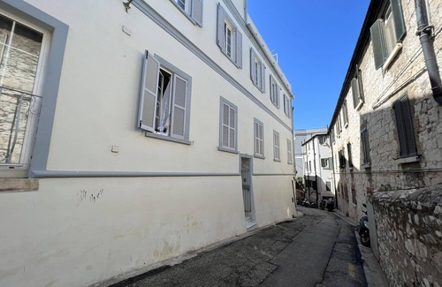 Gibraltar Apartment | Budget-friendly 1BR in the city center