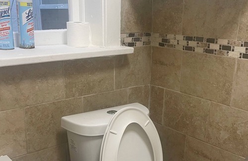 New Rochelle Apartment | Budget Smart, Tranquil, stylish & practical furnished apartment away from home