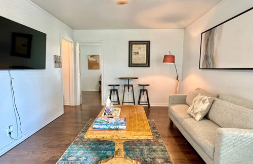 Central Oklahoma City Apartment | Budget Studio | $1500/month | Kitchenette + Queen Bed #37A