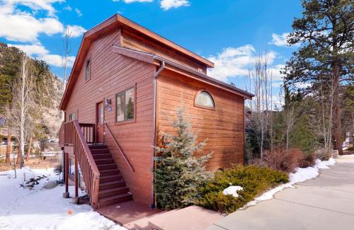 Fall River Estates Apartment | Bugle Pointe B07 by Estes Park Condos