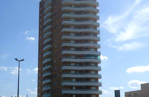 Balneario Paqueta Apartment | Building in front of the sea