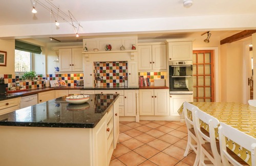 Millhouse Green Cottage | BULLACE BARN, pet friendly, with a garden in Millhouse Green