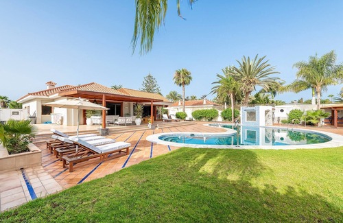 Campo Internacional Maspalomas Ski Chalet | Bungalow in Maspalomas near Golf & Beach