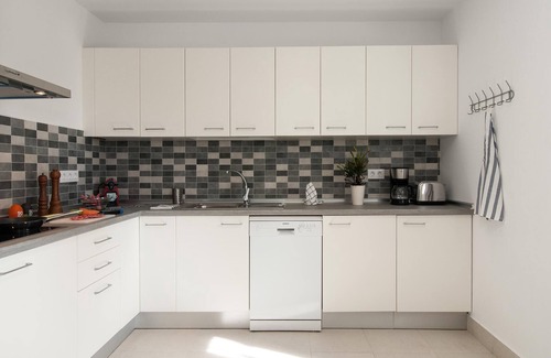 San Agustin Cottage | Bungalow Rocas Rojas by VillaGranCanaria