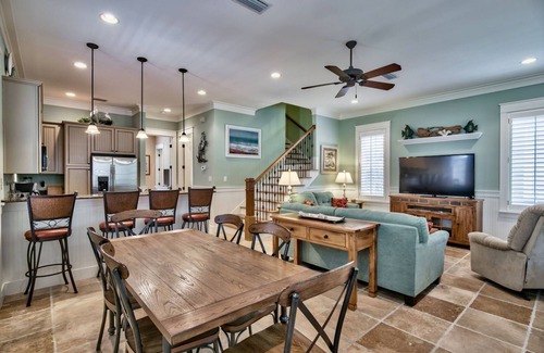Sandestin Cottage | Bungalo Sandestin® Vacation Home, 6 Seat Golf Cart