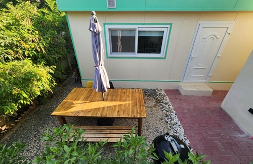 Jumeirah Village Triangle House | Bungalow 8 - Luxury 1-Bedroom Guest House in JVT