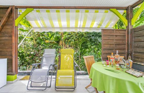 Riviere-Salee House | Bungalow charmant à Rivière-Salée avec terrasse privée