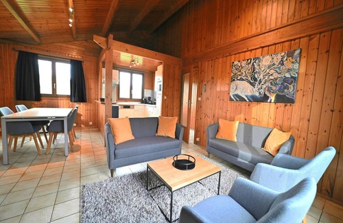 Noiseux Ski Chalet | Bungalow in Belgium near Ourthe River
