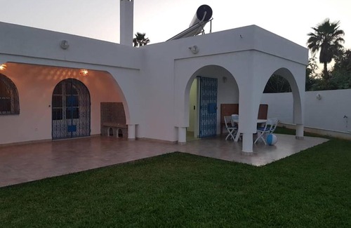 El Maamoura House | Bungalow on the beach