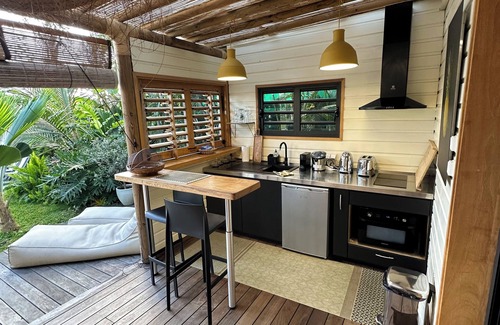 Plateau-Caillou House | Bungalow Savannah, the refinement you deserve!