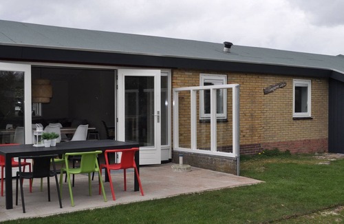 Ballum House | bungalow, situated directly at a large sand dunes