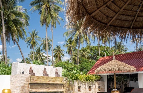Ko Lanta Ski Chalet | Bungalow - Sleeps 2 - Terrace - Beach Close