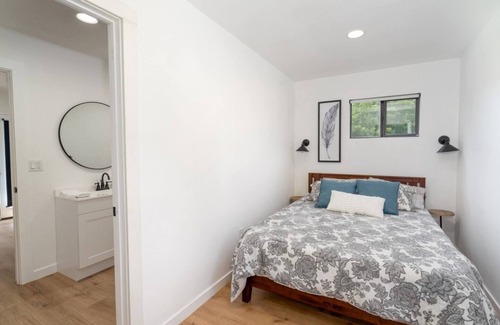 Bayview House | Bungalow Top Floor Only