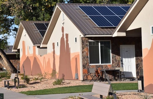 La Verkin Cabin | Bunkhouse 2A Close To National Parks