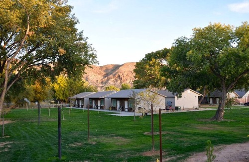 La Verkin Cabin | Bunkhouse 2A Close To National Parks