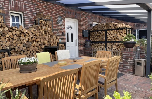 Krummhoern Apartment | Burghaus 1 - Dog-friendly 1-room apartment for up to 2 people in