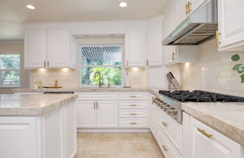 Temecula Villa | Burgundy by AvantStay | Basketball Crt, Pool, Hot Tub, Outdoor Kitchen!