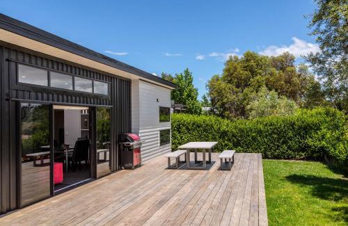 Martinborough House | Burgundy Place